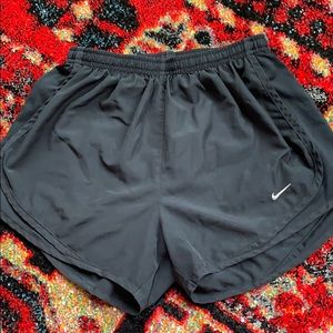 Black nike shorts